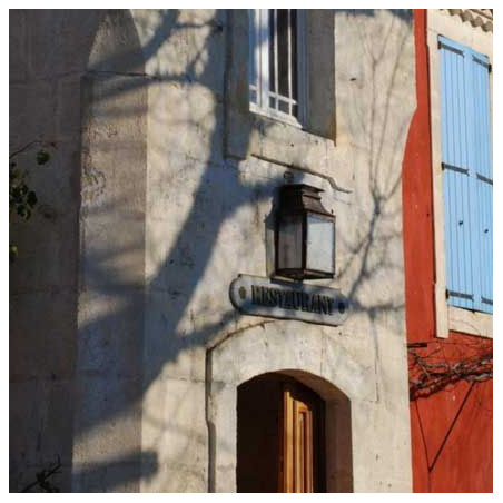 Lanterne façade immeuble
