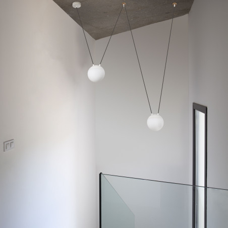 Crochet blanc pour suspension boule