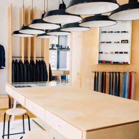suspension noire magasin