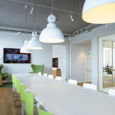 Suspension blanche design industriel