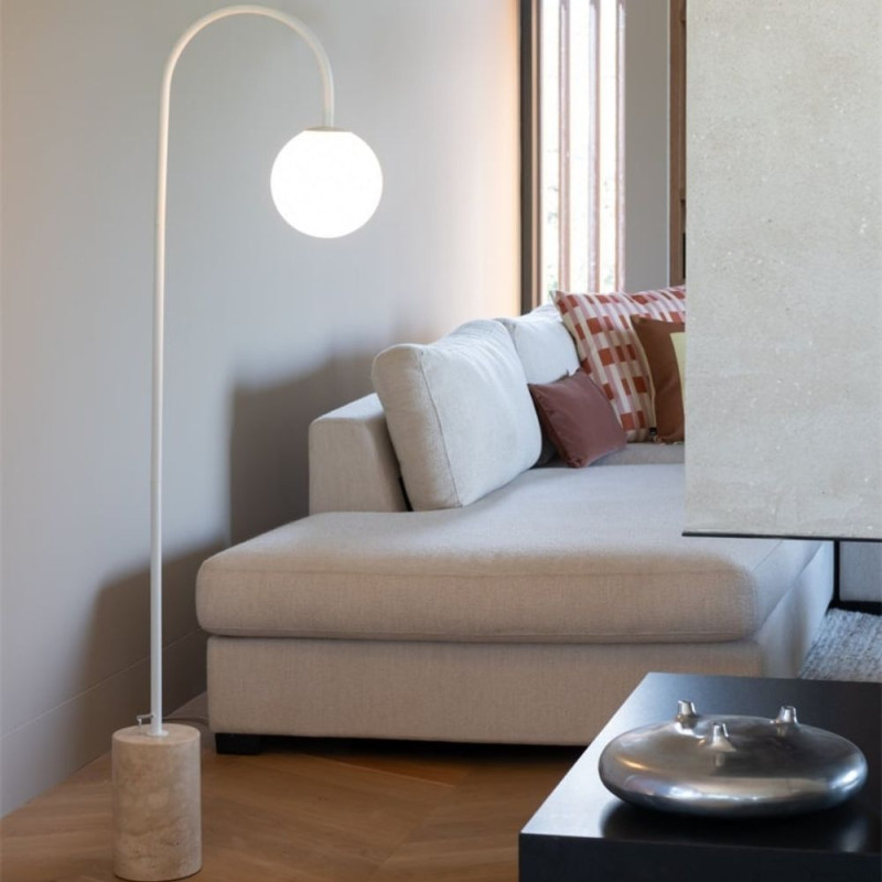 Lampadaire globe blanc