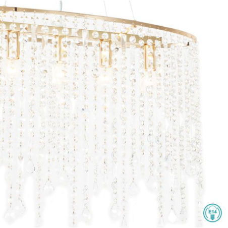 Détail du lustre en cristal et métal doré avec pampilles scintillantes