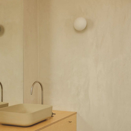 Applique murale blanche sobre et minimaliste