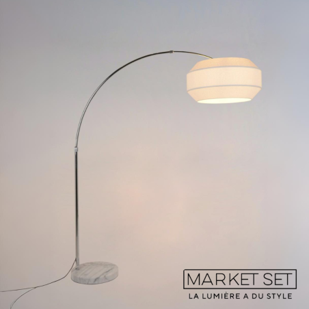 Très grand lampadaire déporté