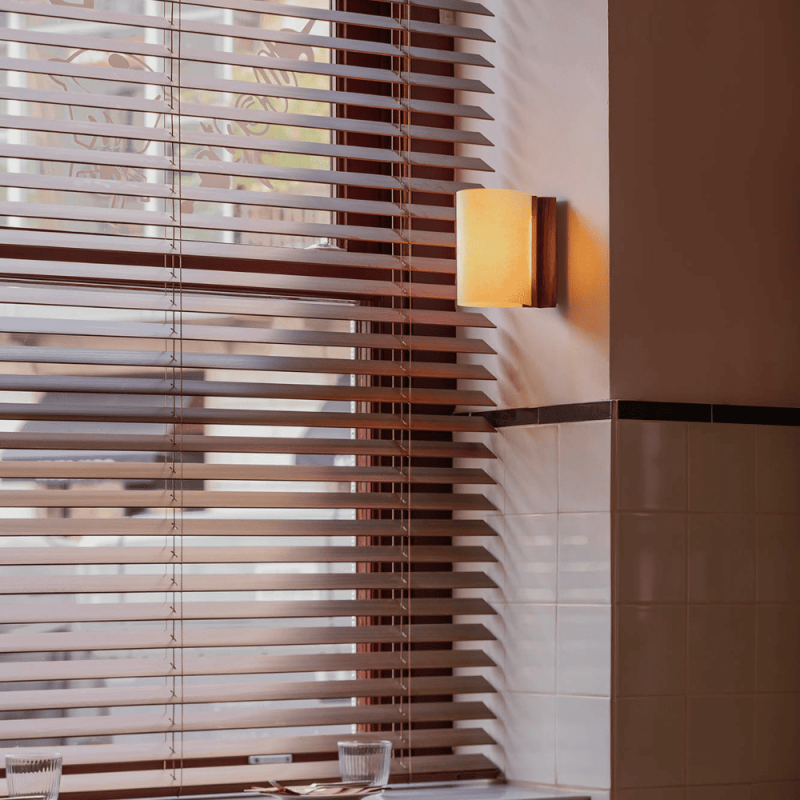 Applique en papier et bois