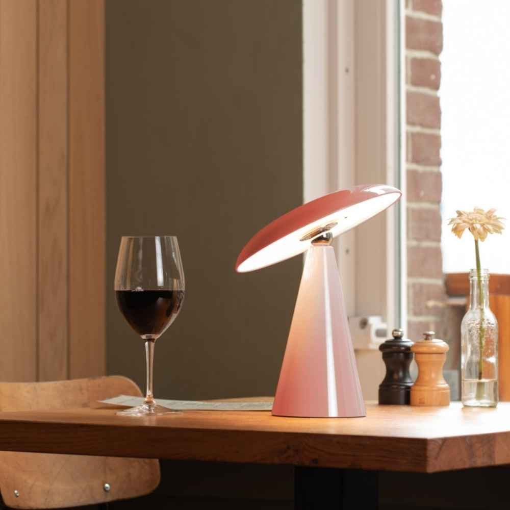Lampe de table rose design rechargeable