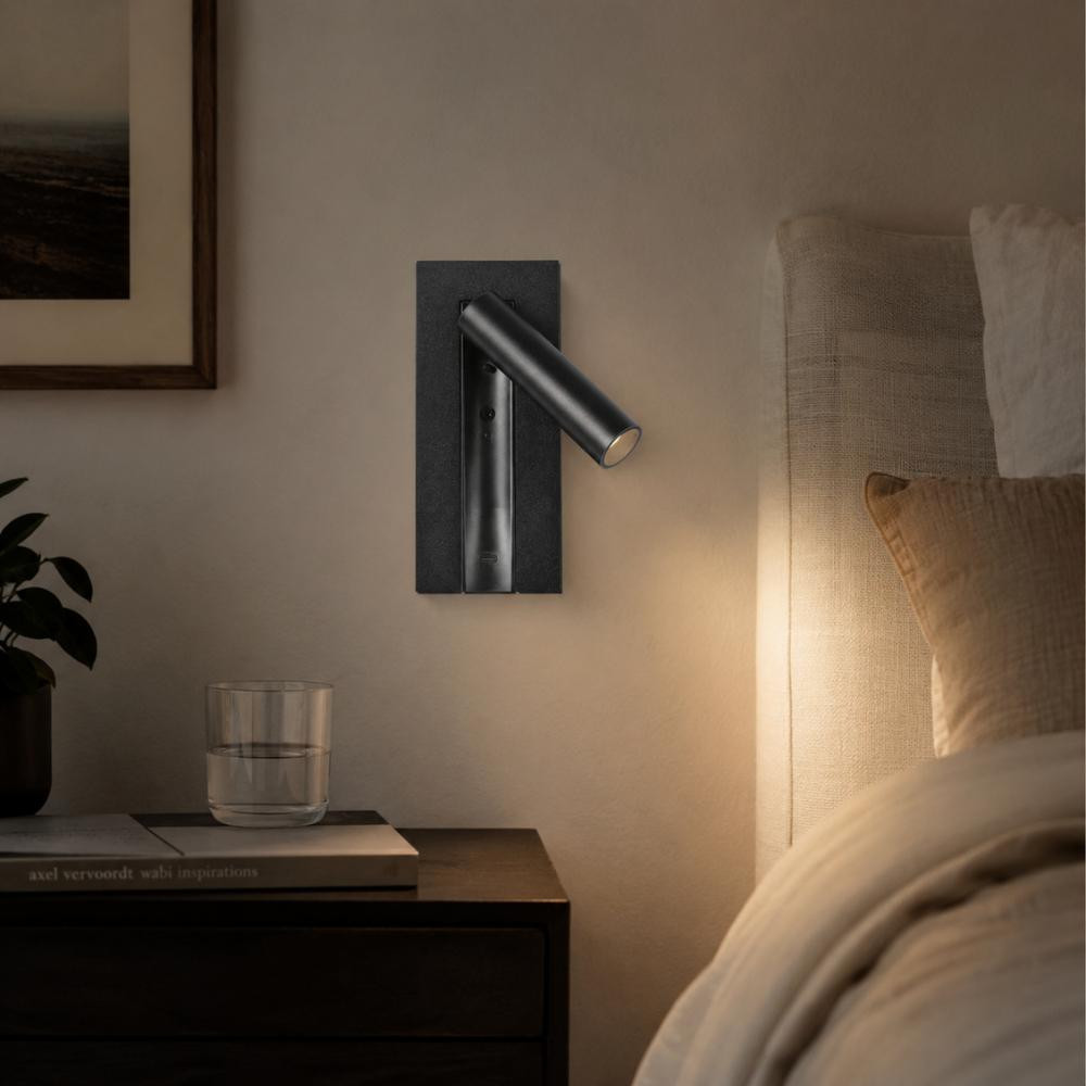 Applique liseuse noire orientable USB chambre