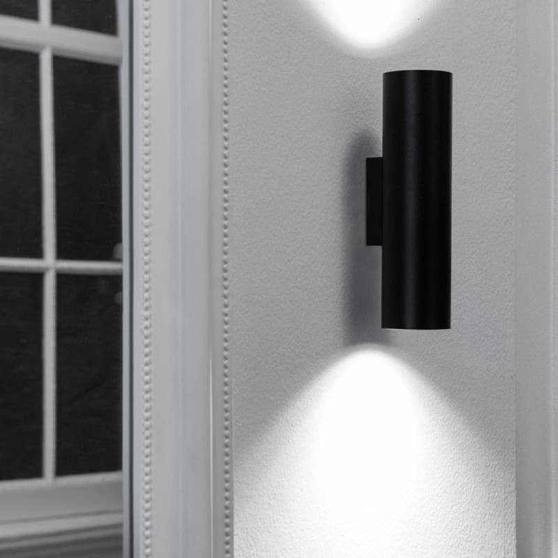 Applique noire tube