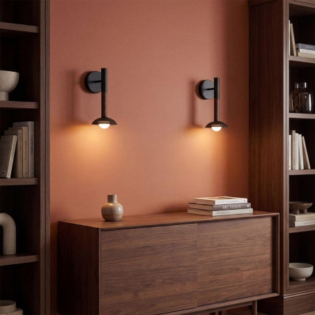 applique noire mate avec diffuseur en verre opale